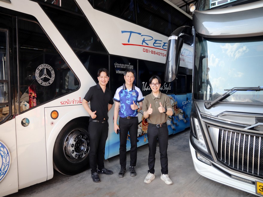 ตรวจความพร้อมรถบัส ก่อนเดินทางนำนักเรียน ม.2 ทัศนศึกษา ณ จังหวัดเชียงใหม่